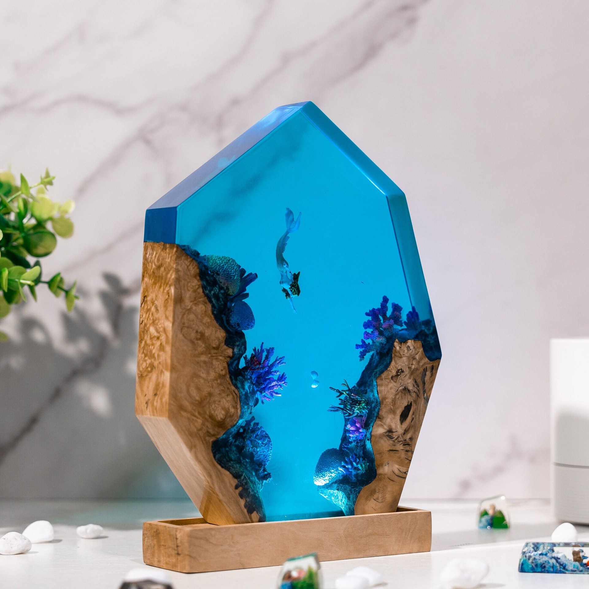 Maßgeschneiderte Artikel Harz  – Lighting World Decor Bewertung und Preis